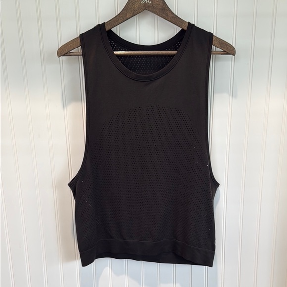 Lululemon Breeze By Muscle Tank - Picture 1 of 8